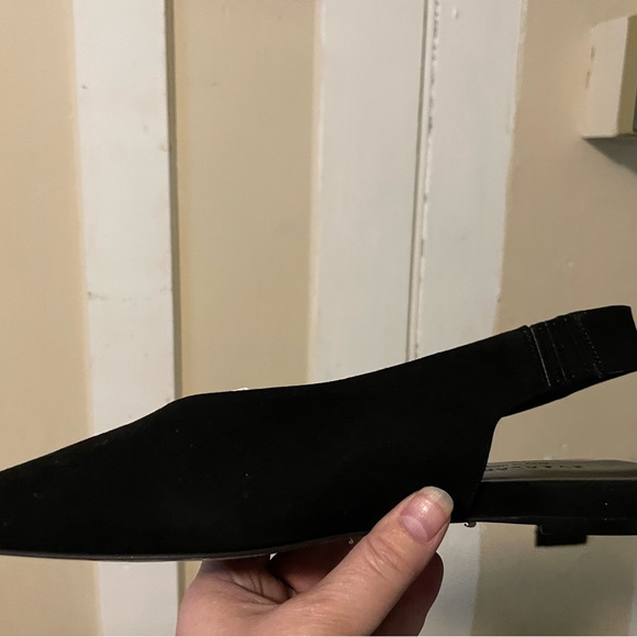 Everlane new in a box. Bought at Everlane. Suede black leather. Sling back - Picture 4 of 9